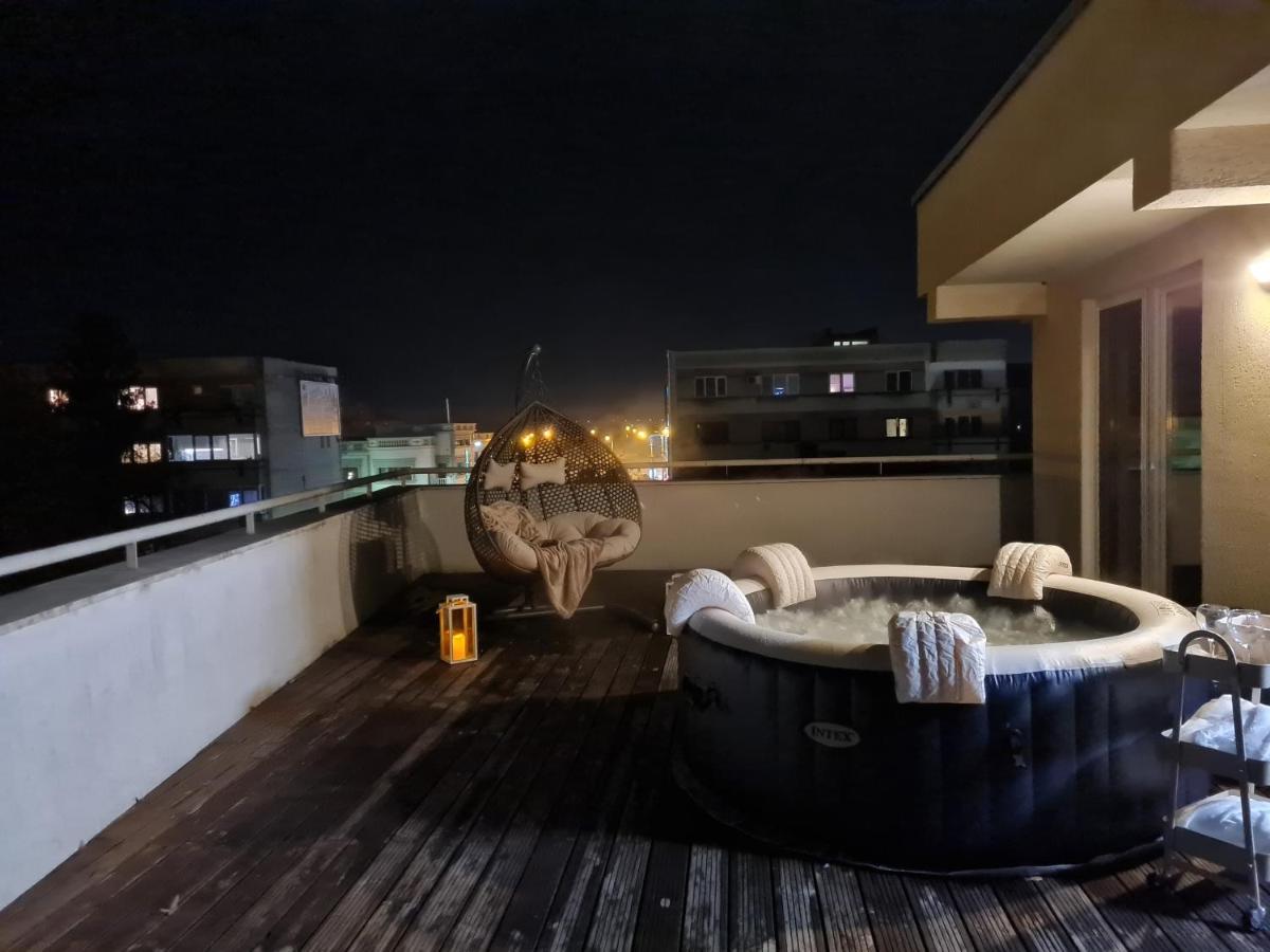 Apartament Arad Wellness Zewnętrze zdjęcie