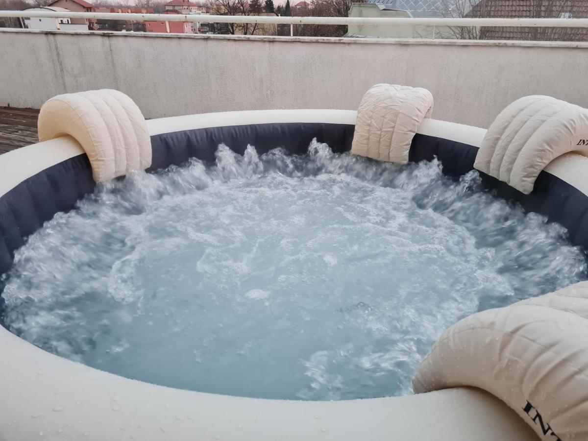 Apartament Arad Wellness Zewnętrze zdjęcie