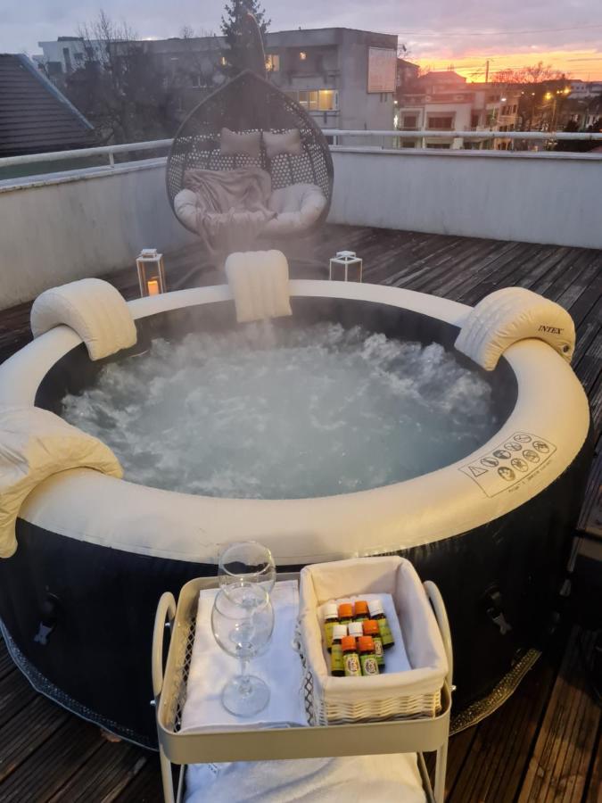 Apartament Arad Wellness Zewnętrze zdjęcie